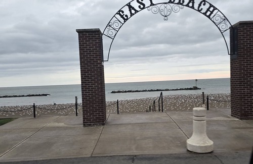 Lorain House | 3-bedroom house in fabulous Lorain on the lake newly remodeled bath and kitc