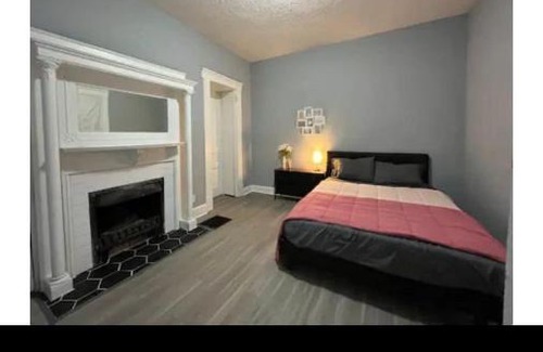 Windsor Park Apartment | 3 bedroom house in InDy!