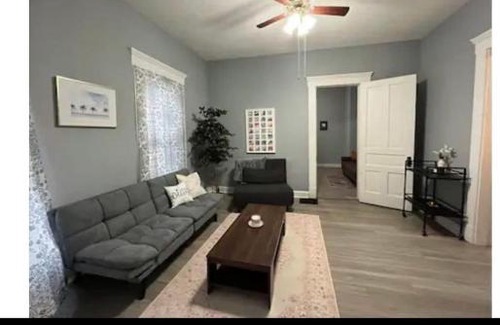 Windsor Park Apartment | 3 bedroom house in InDy!