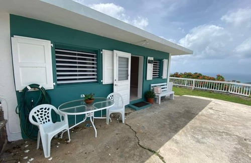 Estate Queens Quarter House | 3-bedroom house in lovely St Thomas with WiFi, AC,grill area, beach toys,games