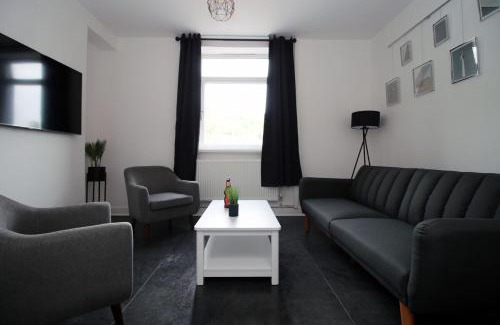 Mountain Ash House | 3 Bedroom House in Mountain Ash Cynon View by TŷSA