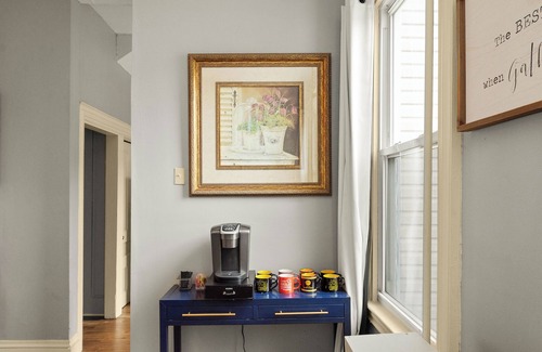 Perry North House | 3-bedroom house in marvelous Pittsburgh with Central HVAC