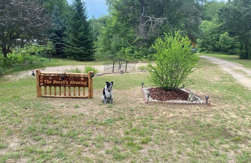 Higgins Lake House | 3 bedroom house in Markey twp. Roscommon Mi. WiFi, AC, third bedroom is a loft