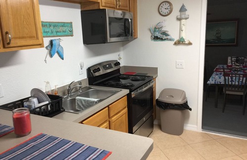 Gulf Coast Acres House | 3-bedroom house in marvelous Hudson with AC, WiFi