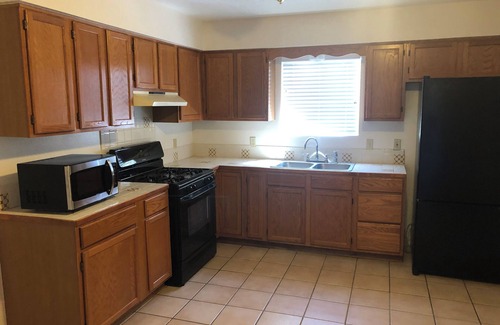 Santa Fe House | 3-bedroom house in peaceful Santa Fe with AC, 2 living areas, sleeps 10.
