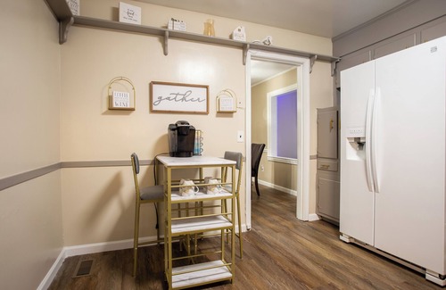 Coliseum Central House | 3-bedroom house in peaceful Hampton with WiFi, AC close to Food & Entertainment