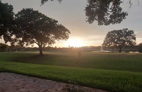 Ventura House | 3-bedroom house in phenomenal Orlando ventura country club with gated community