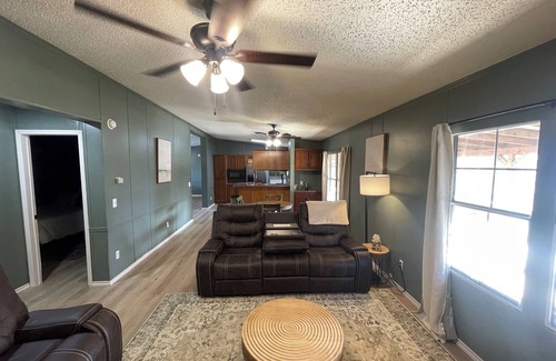 Porum House | 3-bedroom house in Porum Landing, waterfront with lots of space inside and out!