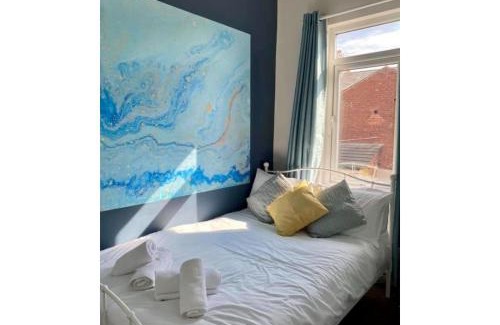 Preston Apartment | 3 bedroom house in Preston close to M6 & M55