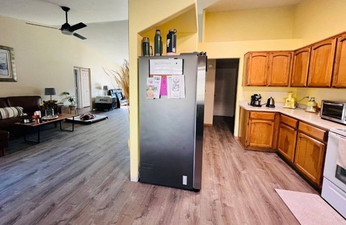 Phoenix House | 3-bedroom house in Quaint Phoenix,OR