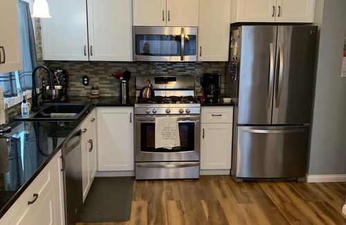 Rapid City House | 3 bedroom house in Rapid City. 26 miles to Mount Rushmore. Close to attractions.