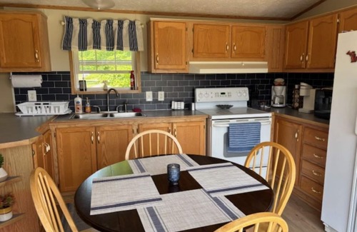 Naubinway House | 3-bedroom house in Rexton right on the ATV/snowmobile trails