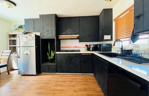 Serra Mesa House | 3-bedroom house in serene San Diego with WiFi- Great Location!
