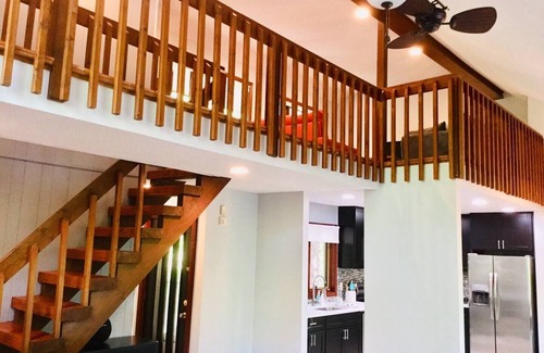 Bushkill House | 3-bedroom house in serene Saw Creek Estates with WiFi, AC, access to pools, lake