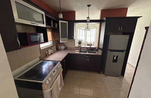 Sabana Llana Norte House | 3-bedroom house in serene San Juan with AC