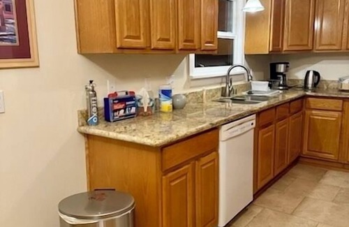 Olympia House | 3-bedroom house in serene Olympia with WiFi