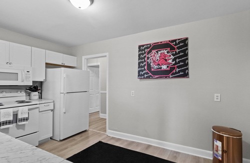 Cayce House | 3-bedroom house in The Avenues near Downtown Columbia within minutes of USC
