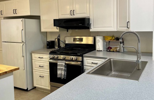 Alamedan Valley House | 3-bedroom house in charming Albuquerque with AC