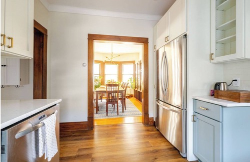 Kingfield House | 3-bedroom house in beautiful Kingfield Minneapolis with WiFi, AC, fitness room