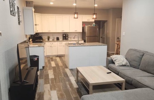 Denver Heights House | 3-bedroom house in charming San Antonio with WiFi, AC. Start your vacation
