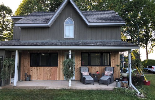 Clarksburg House | 3-bedroom house in wonderful Clarksburg, Town of Blue Mountains, with AC, WiFi
