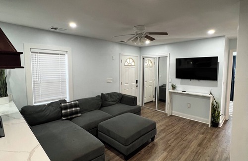 Hanahan House | 3-bedroom house in welcoming Hanahan