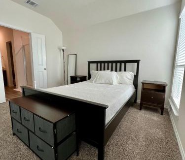Lavon House | 3-bedroom house in welcoming Lavon with WiFi, AC