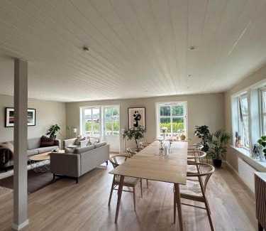 Sola Villa | 3 Bedroom House Near Stavanger for ONS 2024