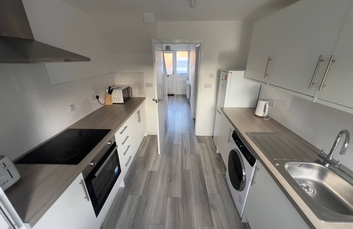 Dunstable House | 3 Bedroom House Oakwood Retreat in Dunstable
