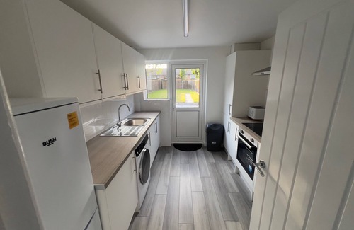 Dunstable House | 3 Bedroom House Oakwood Retreat in Dunstable