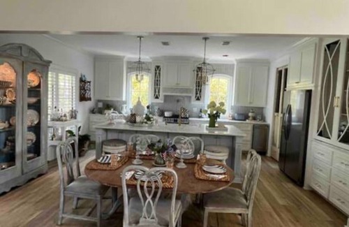 Hattiesburg House | 3-bedroom house on beautiful lake with hot tub, golf community, 3 miles to USM