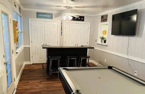 Springfield Other | 3 bedroom house on blood river