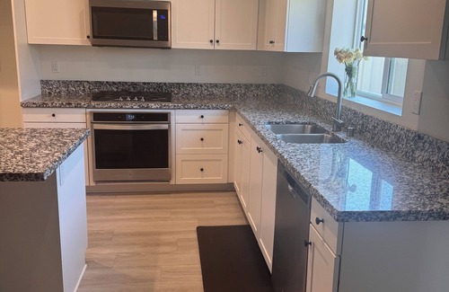Hemet House | 3-bedroom house retreat in safe Hemet location near Diamond Valley Lake.