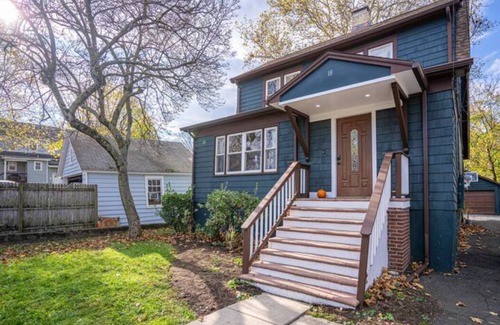 Stamford House | 3-bedroom house Stamford