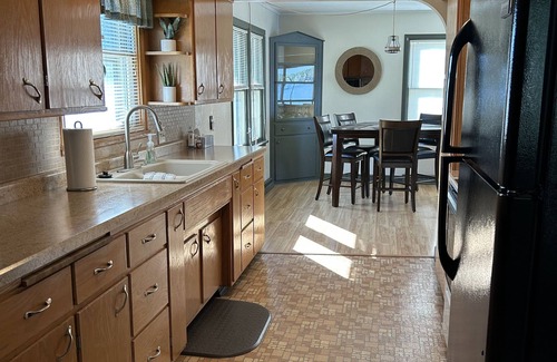 Jim Falls Cabin | 3 Bedroom house on peaceful clear water lake