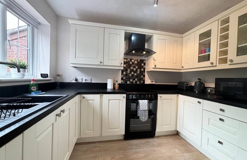 High Ercall Apartment | 3 Bedroom House with Garden