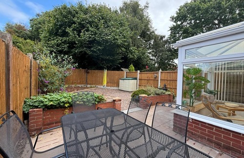 High Ercall Apartment | 3 Bedroom House with Garden