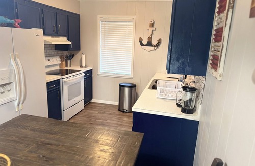 Brookeland House | 3-bedroom house with AC and WiFi in Brookeland on the water with boat dock