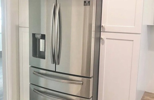 Inglewood House | 3-bedroom house with pool near Sofi in Inglewood with AC, WiFi. Enjoy your stay