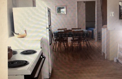 Port Hood House | 3 Bedroom Island Beach house, pet friendly, outdoor shower, golf cart, WiFi