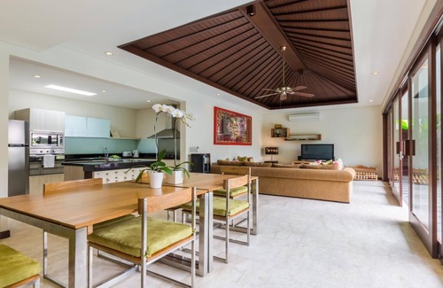 Sanur Villa | 3-Bedroom Kejora 8, Single-Story Beachfront Villa