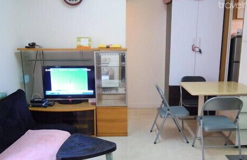 Mong Kok Apartment | 3 Bedroom @Ladies Market for 8 pax
