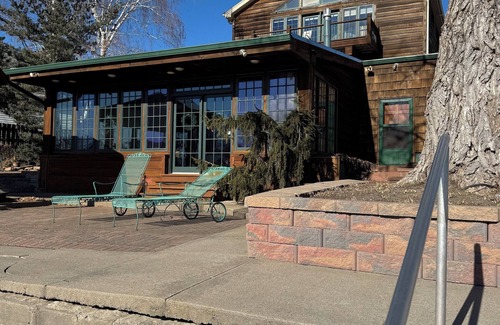 LaPlatte I House | 3-bedroom lake house. Hanson Lake Bellevue, NE - Fish, Kayak, Relax!