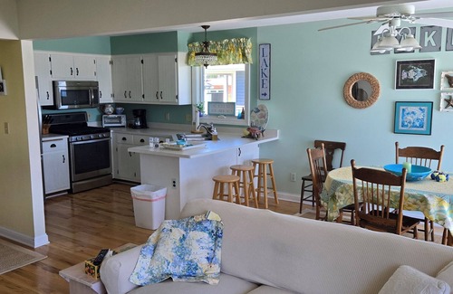 Hartford House | 3 Bedroom Lake House on Druid Lake, Erin - 5 minutes from Erin Hills Golf Course