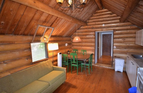 Hastings Highlands Cottage | 3 Bedroom Lakefront Cabin On Baptiste Lake