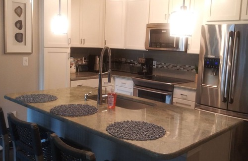 Mount Mourne Condo | 3 Bedroom Lakefront Condo w PoolnFURNISHED SHORT-TERM RENTAL (30 DAYS+)