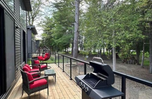 Lakefield House | 3-bedroom Lakefront Villa #2