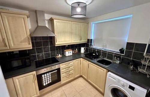 Skelmersdale Apartment | 3 Bedroom, Lancashire Townhouse, a base to explore