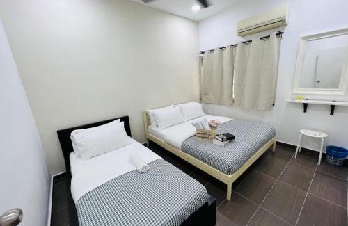 Taman Kota Laksamana House | 3 bedroom landed beside Jonker Taman Kota Laksamana 150A by Myplace