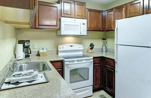 Williamsburg Condo | 3 Bedroom Lockoff Condo w/2 Living Areas, 2 Kitchens, @ Williamsburg Kingsgate!